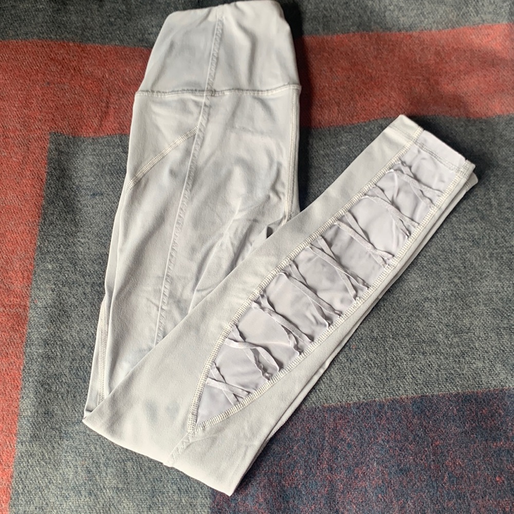 XS Victoria Sport light grey detailed leggings